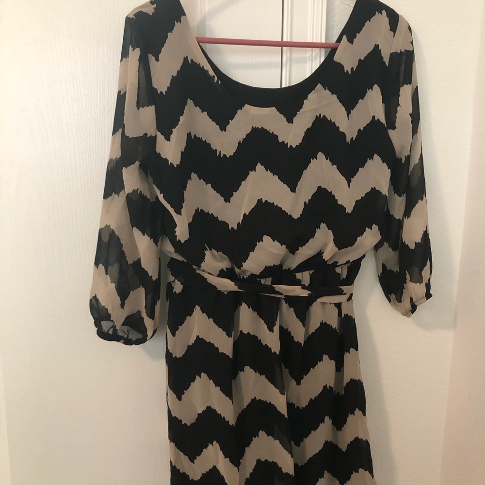 Zigzag stripped dress